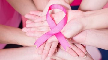 متى تقلق؟.. كل ما تود معرفته عن سرطان الثدي لدى المراهقات