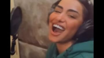 من داخل الاستوديو..نانسي صلاح تتألق في أحدث ظهور