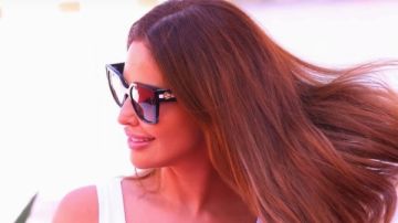 مي سليم تستعرض جمالها