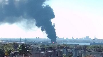 حريق ضخم في مصفاة للنفط بالعاصمة الكوبية هافانا