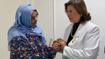 حماة الوطن يزور مهندسة الطاقة الذرية ويستمع لمطالبها ويؤكد حرصه الدائم على دعم المواطنين حماة الوطن يزور مهندسة الطاقة الذرية ويستمع لمطالبها ويؤكد حرصه الدائم على دعم المواطنين