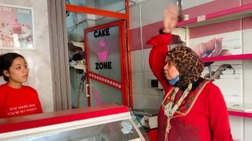 حملة رقابية على محلات صناعة وبيع الحلويات في حي المناخ ببور سعيد شاهد