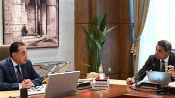 مدبولي يتابع المشروعات التنموية والخدمية بالسويس.. ويؤكد تسريع التنفيذ لخدمة المواطنين