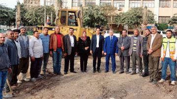 رئيس جامعة بنها يتفقد أعمال زراعة النخيل بكلية التربية بكفر سعد صور رئيس جامعة بنها يتفقد أعمال زراعة النخيل بكلية التربية بكفر سعد صور