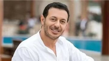 مخرج مشهور يتقدم ببلاغ لمباحث الإنترنت.. والسبب مصطفى شعبان مخرج مشهور يتقدم ببلاغ لمباحث الإنترنت.. والسبب مصطفى شعبان