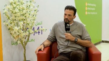 أيمن ممدوح عباس: لحظة واحدة غيرت حياتي.. وفكرة مستشفى الناس طلعت من مائدة في رمضان أيمن ممدوح عباس: لحظة واحدة غيرت حياتي.. وفكرة مستشفى الناس طلعت من مائدة في رمضان
