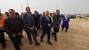 إنشاء 6 حارات و23 كوبريا.. وزير النقل يتابع مشروع الطريق الدولي الساحلي بين دمياط والدقهلية