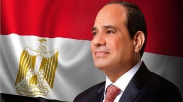 الرئيس السيسي يهنئ المصريين بمناسبة رمضان: أسأل الله أن ينعم علينا بالسلام والاستقرار