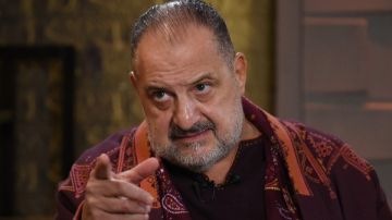 خالد الصاوي: بعض الفنانات بيغيروا من منى زكي