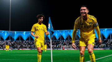 هدف أنهى الجدل وأعاد الهيبة وعلى طريقة الحضري.. رونالدو يكتب فصلا جديدا من التحدي في الملاعب السعودية هدف أنهى الجدل وأعاد الهيبة وعلى طريقة الحضري.. رونالدو يكتب فصلا جديدا من التحدي في الملاعب السعودية