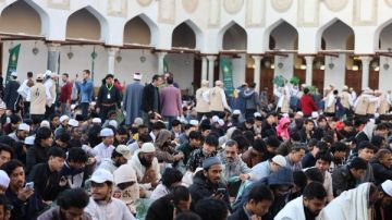 الأسبوع الأول من رمضان في الجامع الأزهر: 80 ألف وجبة وعقد 40 ملتقى علمي.. صور