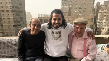 حسن علي مؤلف فخر الدلتا يشكر نجوم المسلسل: نتعلم منهم يوميا .. صور حسن علي مؤلف فخر الدلتا يشكر نجوم المسلسل: نتعلم منهم يوميا .. صور