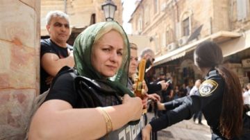 عماد الدين حسين: إسرائيل تستنفر قواتها في القدس قبل اجتماع السلام فيديو