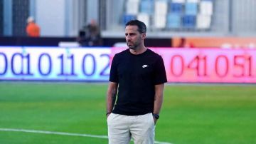 فيريرا يوقع رسميا لناد جديد بعد رحيله عن الزمالك