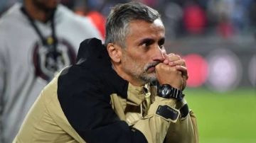 مبنتهددش.. الأهلي يرفض الإستجابة لمطالب ريبيرو وشكوي الفيفا