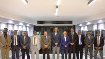 محافظ أسوان يهنئ مجلس إدارة نقابة المحامين الجديد محافظ أسوان يهنئ مجلس إدارة نقابة المحامين الجديد