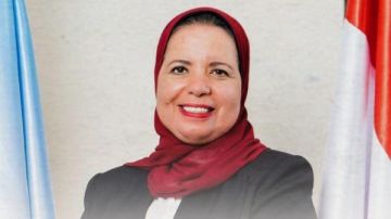 طلب إحاطة بشأن خطة وزارة التعليم لسد العجز في أعداد الأخصائيين الاجتماعيين بالمدارس طلب إحاطة بشأن خطة وزارة التعليم لسد العجز في أعداد الأخصائيين الاجتماعيين بالمدارس