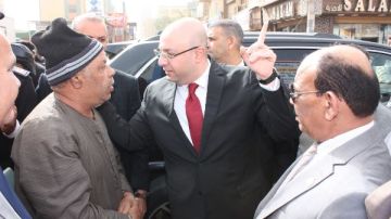 محافظ بني سويف يستمع لطلبات واحتياجات المواطنين