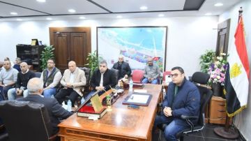 وزير الاسكان يتابع مستجدات العمل بمشروعات سملا وعلم الروم ورأس الحكمة