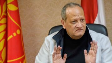 وكيل تعليم بورسعيد يجتمع بموجهي المواد الأساسية لوضع خطة عاجلة للنهوض بالتحصيل الدراسي