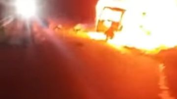 العربيات ولعت.. الصور الأولى لمصرع وإصابة 13 شخصا في حادث طريق السلوم