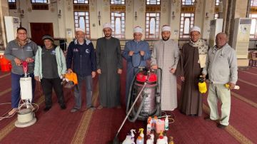 حملات تطهير وتعقيم لمساجد البحر الأحمر استعدادا لشهر رمضان حملات تطهير وتعقيم لمساجد البحر الأحمر استعدادا لشهر رمضان
