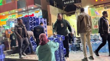 حملات نهارية وليلية لإعادة الانضباط بالشوارع في التجمع.. صور حملات نهارية وليلية لإعادة الانضباط بالشوارع في التجمع.. صور