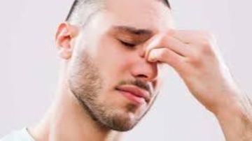 بتزيد في تغيرات الجو اعرف طرق علاج الجيوب الأنفية .. أغربها فيتامين شهير