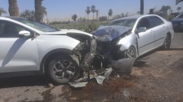 دخلوا في بعض.. إصابة 3 أشخاص في حادث تصادم سيارتين بأسيوط دخلوا في بعض.. إصابة 3 أشخاص في حادث تصادم سيارتين بأسيوط