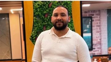 طعنة بالفخذ أودت بحياته.. حبس المتهمين بقتل صاحب معرض سيارات في فيصل