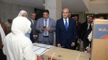 محافظ أسيوط يسلم 10 أجهزة عرائس وكرسيين متحركين كهربائيين للأسر الأولى بالرعاية محافظ أسيوط يسلم 10 أجهزة عرائس وكرسيين متحركين كهربائيين للأسر الأولى بالرعاية