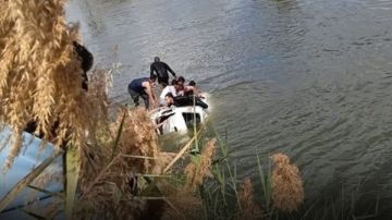 مصرع شخص وإصابة 6 آخرين في انقلاب ميكروباص بترعة الإبراهيمية بملوي بالمنيا مصرع شخص وإصابة 6 آخرين في انقلاب ميكروباص بترعة الإبراهيمية بملوي بالمنيا