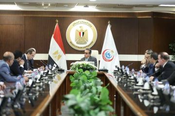 وزير الصحة يتابع استعدادات التشغيل التجريبي لـ التأمين الصحي الشامل في المنيا