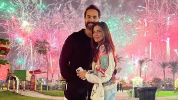 الأحلى والأجمل والأهم.. كريم فهمي يحتفل بعيد ميلاد زوجته