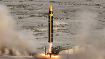 الحرس الثوري الإيراني يكشف عن صاروخ جديد يصل إسرائيل خلال 12دقيقة