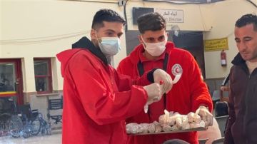 دعم إنساني متواصل.. الهلال الأحمر يستقبل الدفعة الـ11 من الأشقاء الفلسطينيين (صور)