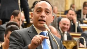 برلماني يحذر من التركيبات العقيمة والخطرة : ملف يمس أمن الدواء القومي برلماني يحذر من التركيبات العقيمة والخطرة : ملف يمس أمن الدواء القومي