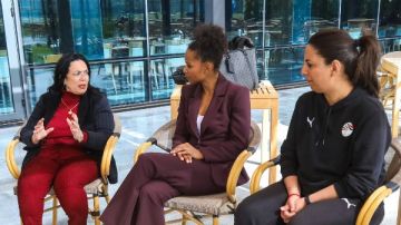 فيفا يدعم توسيع قاعدة كرة القدم النسائية بمصر لكل الأعمار