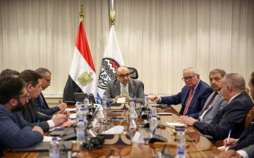 مصر تبحث مع اتحاد المستثمرين الأفرو آسيويين فرص الشراكة والاستثمار