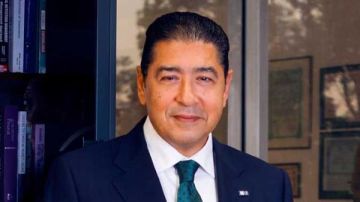 هشام عز العرب: إقبال متزايد على بيع الدولار مع تراجعه عالميا هشام عز العرب: إقبال متزايد على بيع الدولار مع تراجعه عالميا