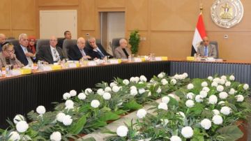 وزير الكهرباء يترأس اجتماع الجمعية العمومية للشركة القابضة وزير الكهرباء يترأس اجتماع الجمعية العمومية للشركة القابضة