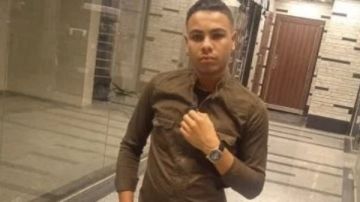 خرج لشراء دواء لوالدته وعاد جثة.. جريمة غدر تودي بحياة طالب بـ الإسكندرية.. وابن عمه يروي لحظاته الأخيرة خرج لشراء دواء لوالدته وعاد جثة.. جريمة غدر تودي بحياة طالب بـ الإسكندرية.. وابن عمه يروي لحظاته الأخيرة