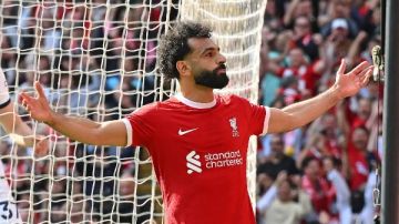 هل يشارك محمد صلاح أمام برايتون غدا مدرب ليفربول يجيب