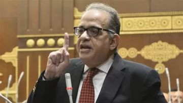 وكيل تشريعية الشيوخ: واقعة إجبار شاب على ارتداء الملابس النسائية تقليد أعمى وكيل تشريعية الشيوخ: واقعة إجبار شاب على ارتداء الملابس النسائية تقليد أعمى