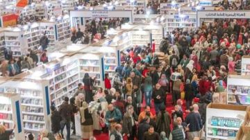 أحمد مجاهد ينفي منع كتاب لأيمن منصور ندا من المشاركة في معرض الكتاب