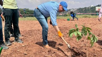 - الدكتور سويلم يشارك في فعاليات يوم أوموجاندا بدولة رواندا