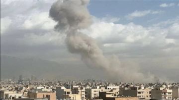 تطورات الحرب على إيران.. هجمات متبادلة وتقديرات إسرائيلية وأمريكية بمقتل خامنئي