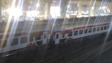 العناية الإلهية تنقذ الركاب.. خروج قطار عن شريط السكة الحديد في الأقصر العناية الإلهية تنقذ الركاب.. خروج قطار عن شريط السكة الحديد في الأقصر