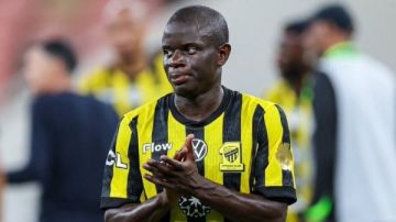 كانتي يرفض تدريبات الاتحاد ويضغط للرحيل بعد فشل صفقة فنربخشة