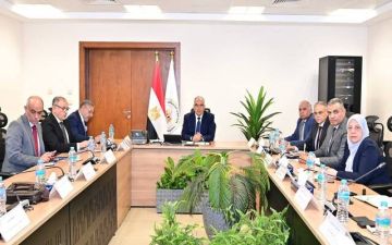لجنة إيراد نهر النيل تبحث استعدادات الموسم الصيفي وزيادة الطلب على المياه